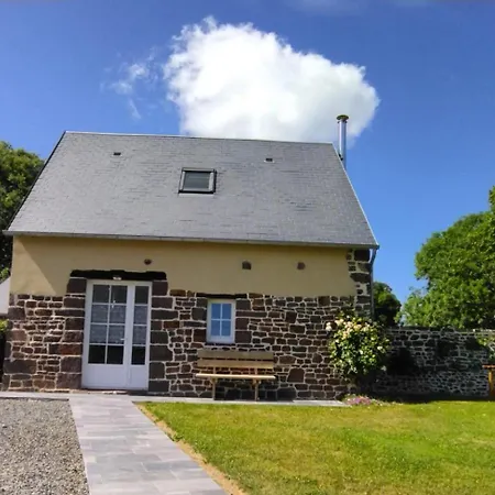 Le Bourg Neuf De Holiday home *